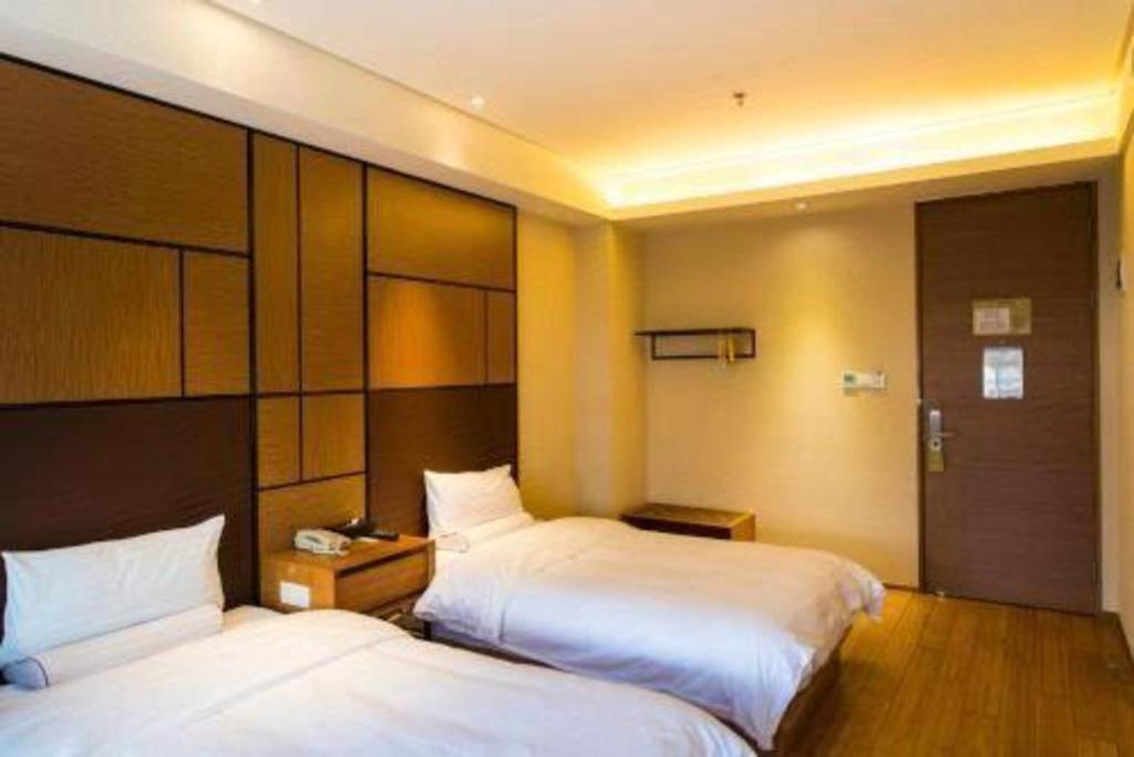 Ji Hotel Shanghai The Bund Tiantong Road Bagian luar foto