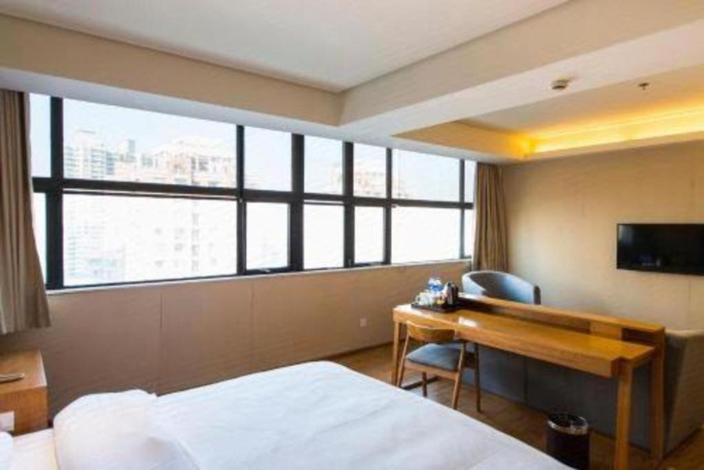 Ji Hotel Shanghai The Bund Tiantong Road Bagian luar foto