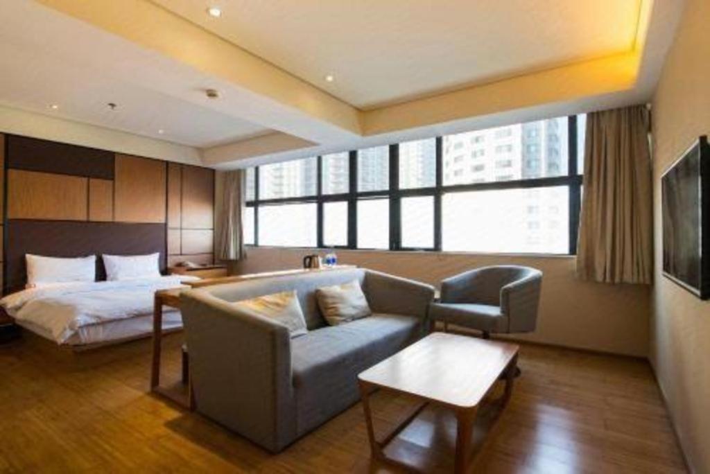 Ji Hotel Shanghai The Bund Tiantong Road Bagian luar foto